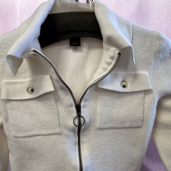 Girls White Zip-Up Sweater Jacket – Size (Large) – Soft New - Picture 2 of 2